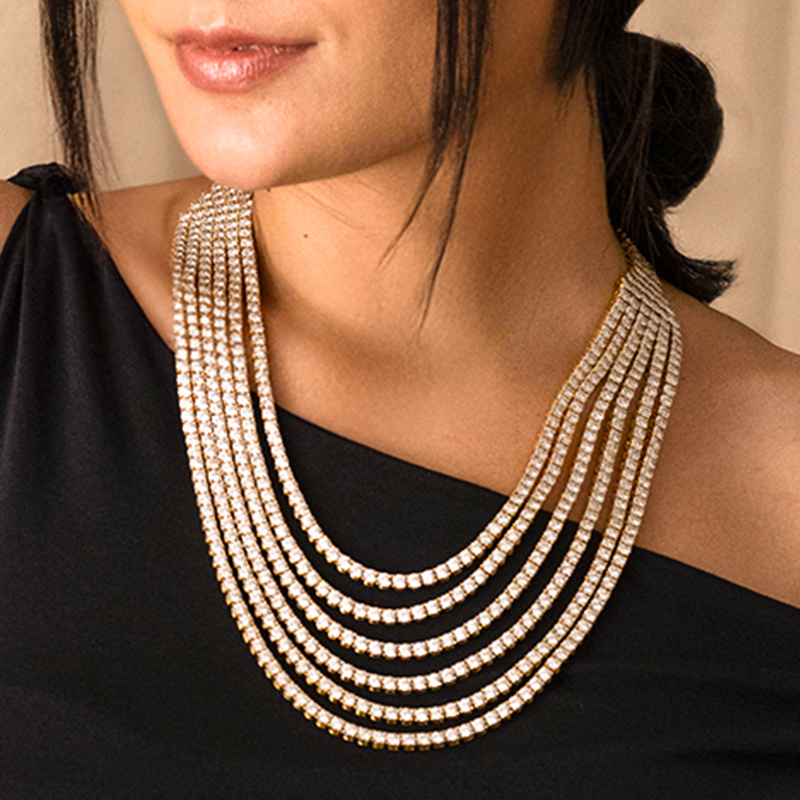 Six lines of gorgeous Diamonds, Necklace in 18K Gold